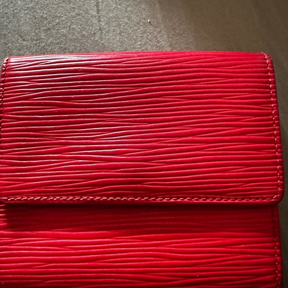 Louis Vuitton Red Epi Trifold Wallet. - Picture 4 of 6